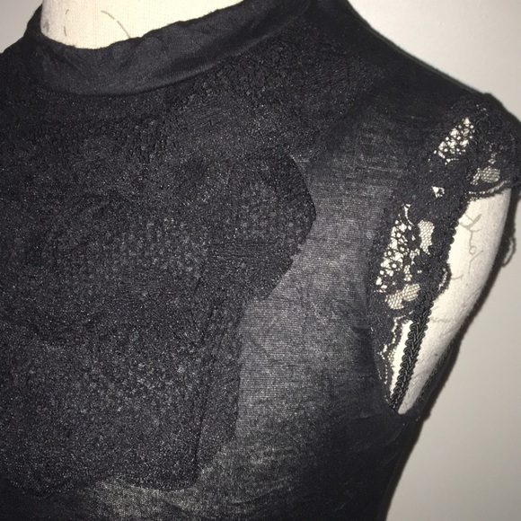 Forever 21 black lace & crinkle tie back top - Picture 7 of 8